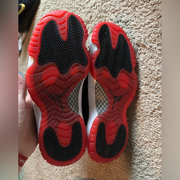 Jordan 11 low - Picture 5 of 6